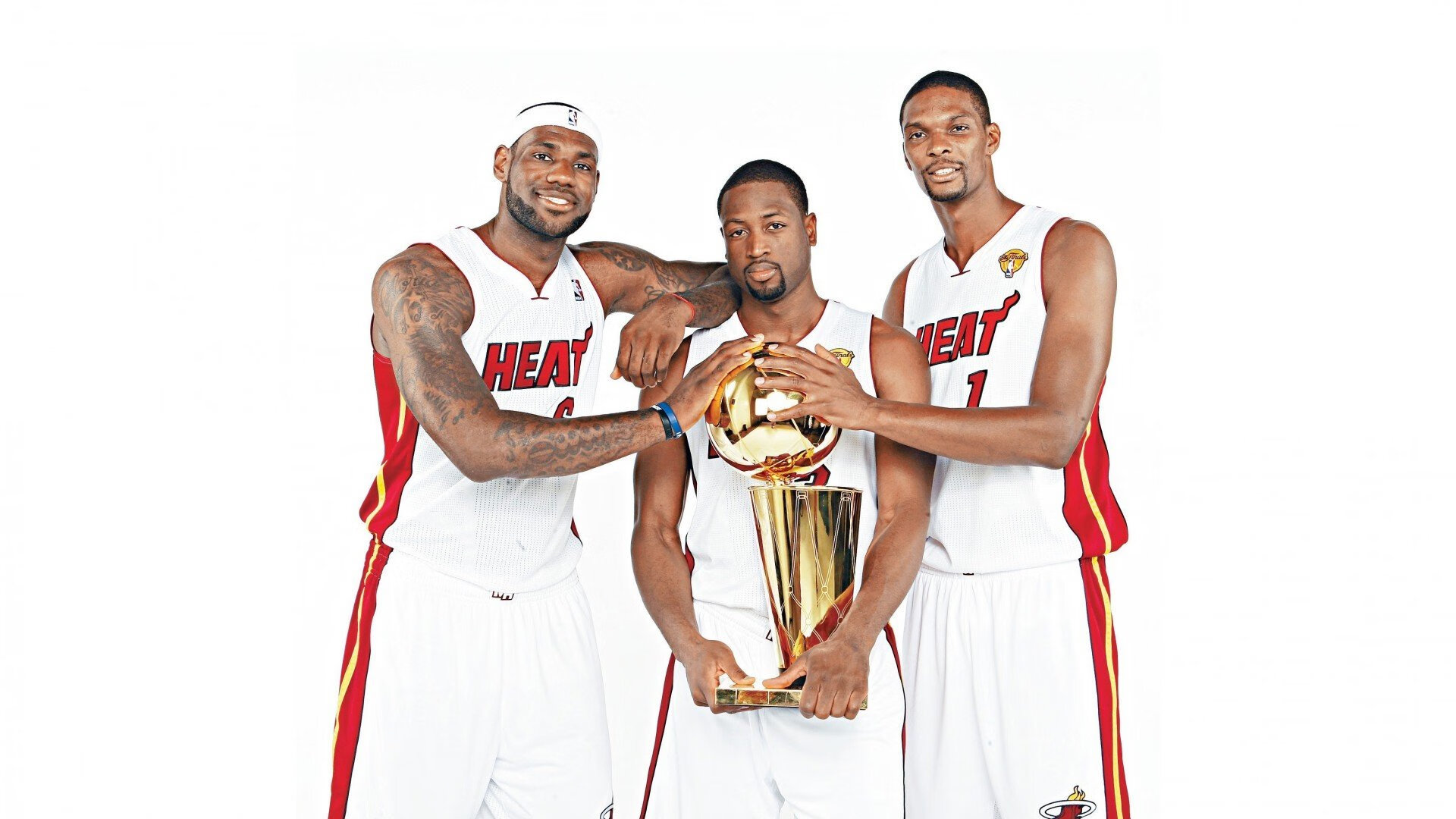 欧冠半决赛之夜，莫兰特存在感拉满，当绿茵场与篮球场在社交媒体同频共振